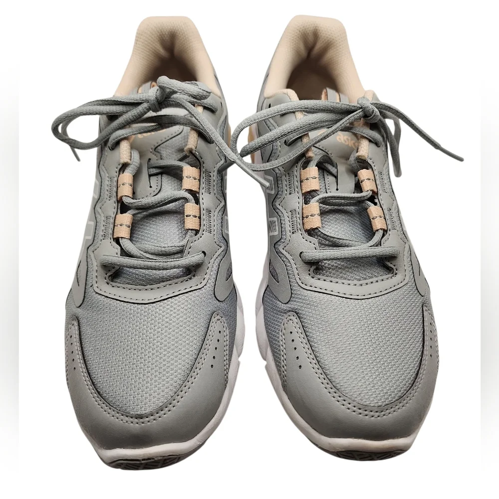 Asics Gel-Quantum 90 3 Grey White Cream Womens Shoes‎ Size 8.5 1202A040